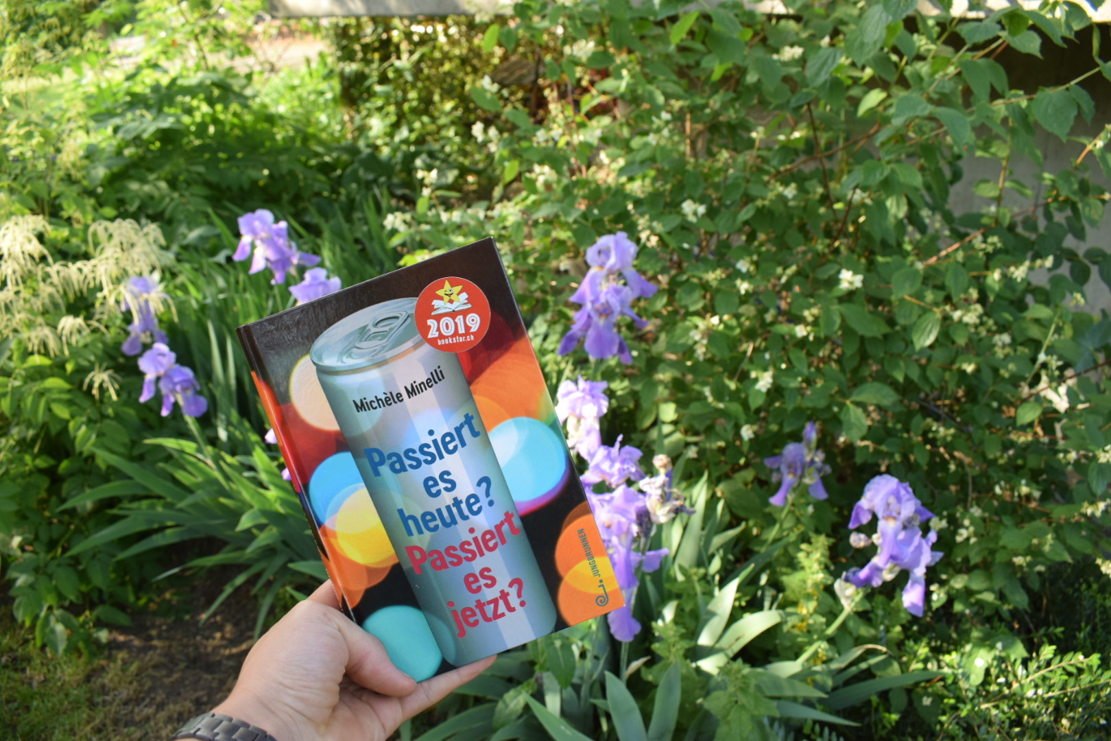 Passiert es heute? Passiert es jetzt? / Rezension