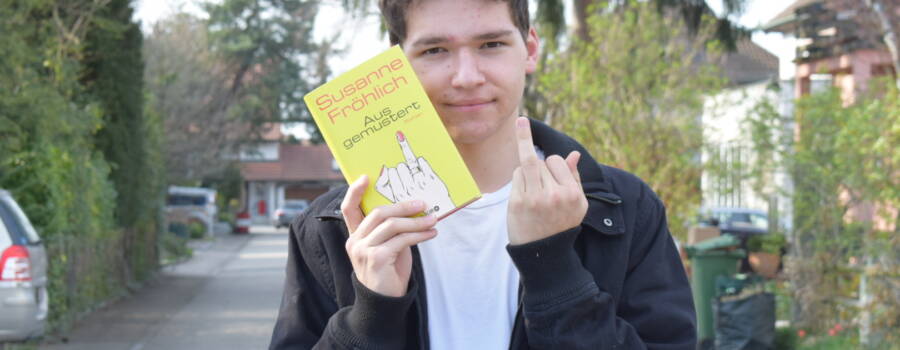 Ausgemustert / Rezension