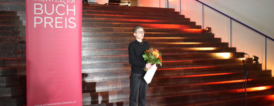 Anna Stern gewinnt den Schweizer Buchpreis 2020