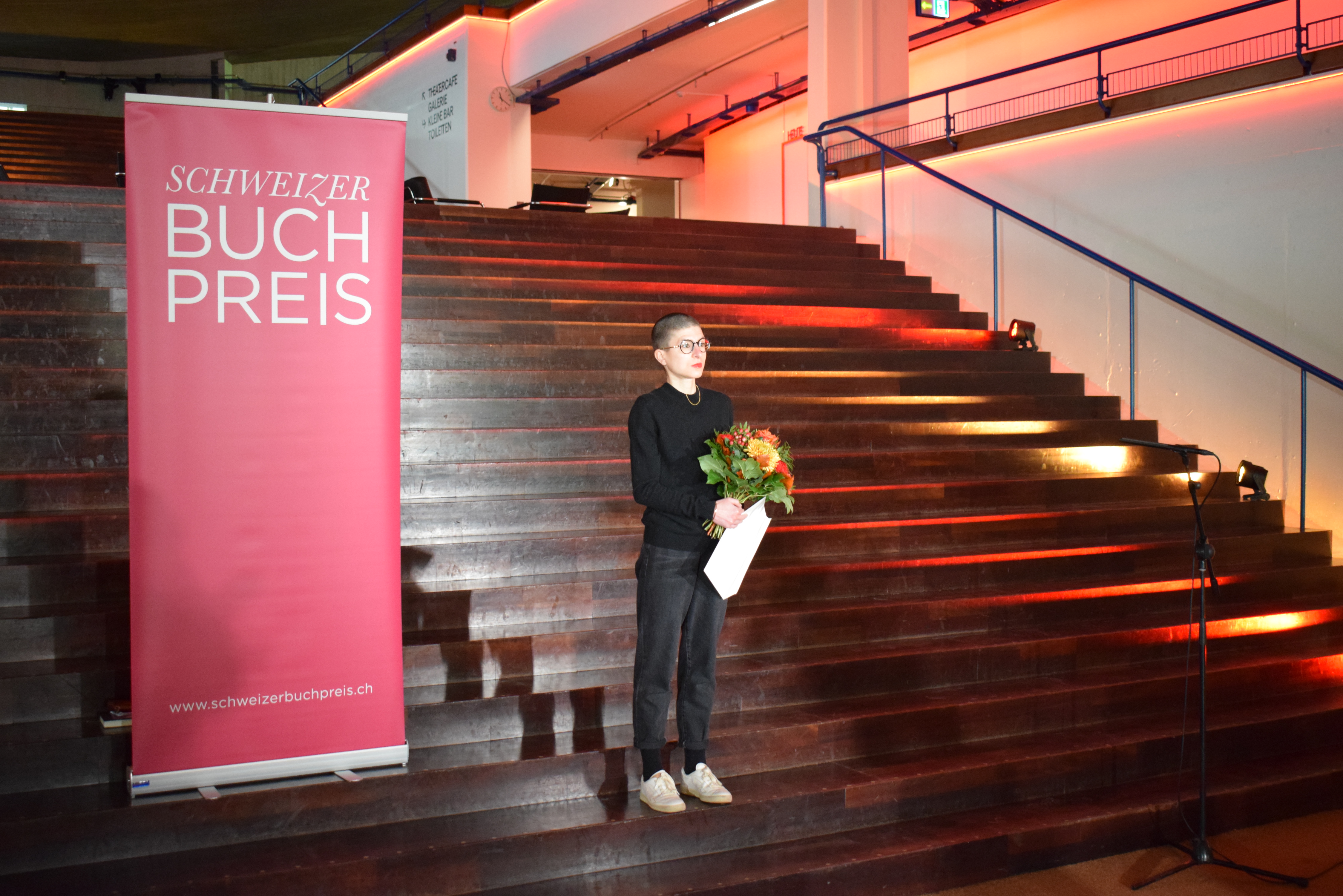 Anna Stern gewinnt den Schweizer Buchpreis 2020