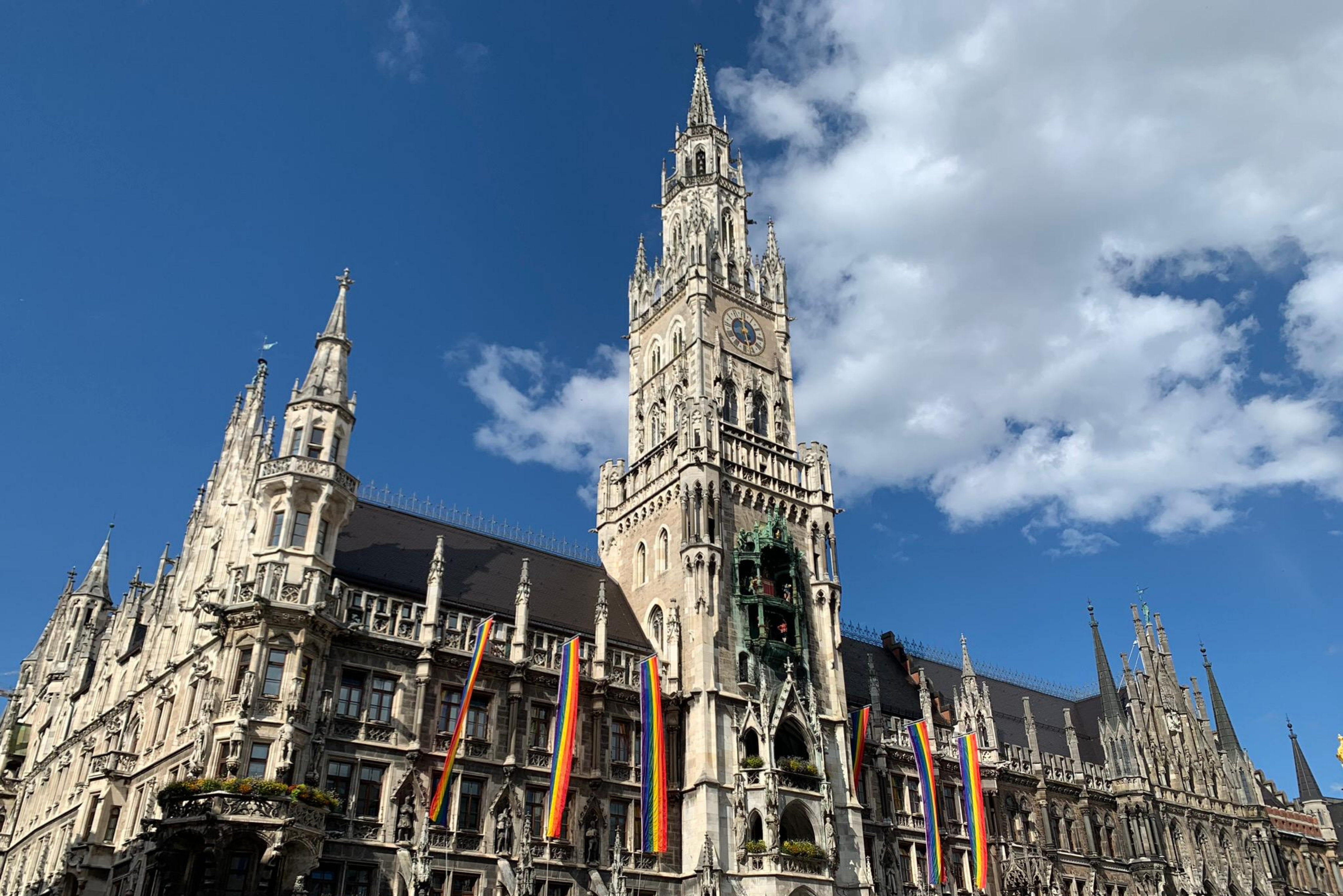 München Reisebericht und Tipps - Marienplatz Pride